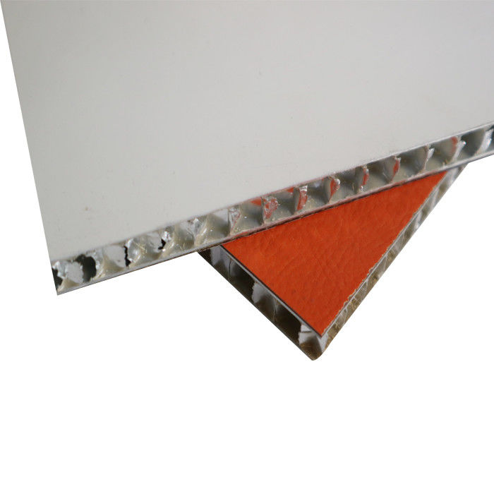 Aluminiumbienenwabe 5,7 Lbs/Ft3 mit hoher Dichte täfelt Aerospace für Flugzeug-Innenraum